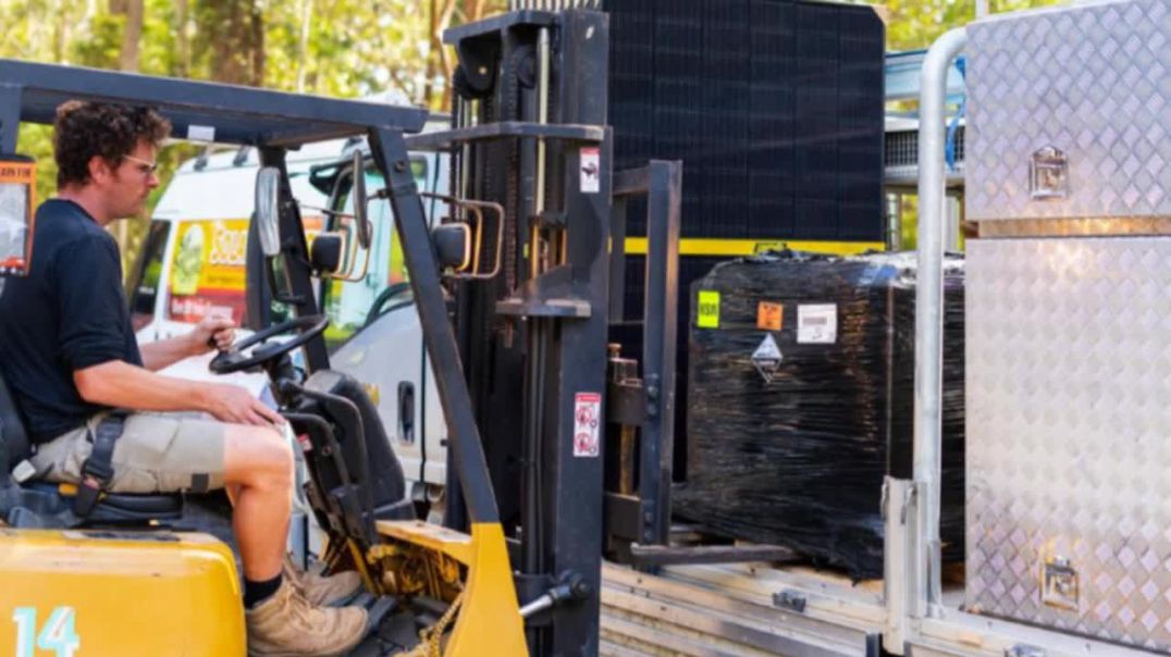 A Complete Guide to Commercial Solar PV Panel Systems